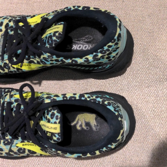 Brooks Adrenaline GTS 21 Athletic Running Shoes Run Wild Leopard Print Women's 9 - Picture 4 of 8